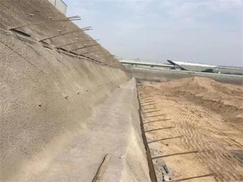 西秀河道边坡加固